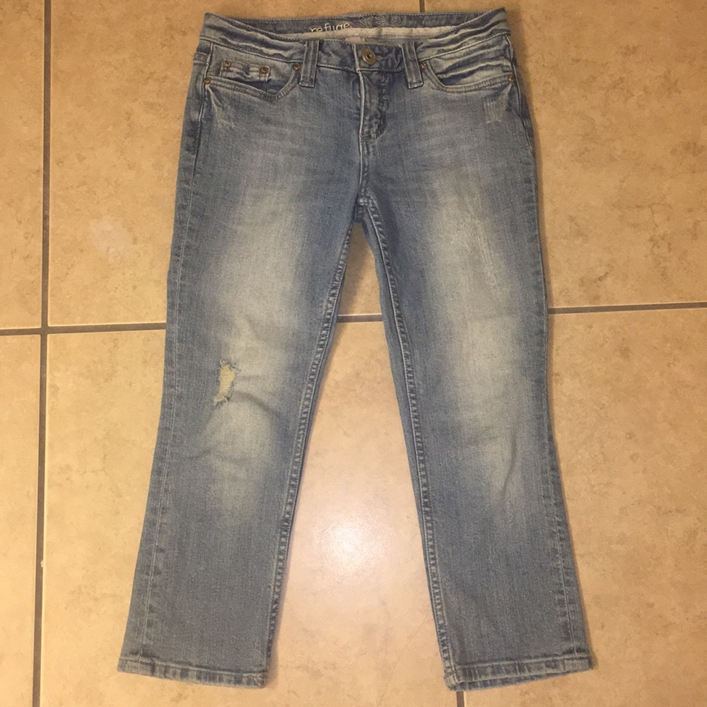 Refuge Capris. Great condition. Size 5.